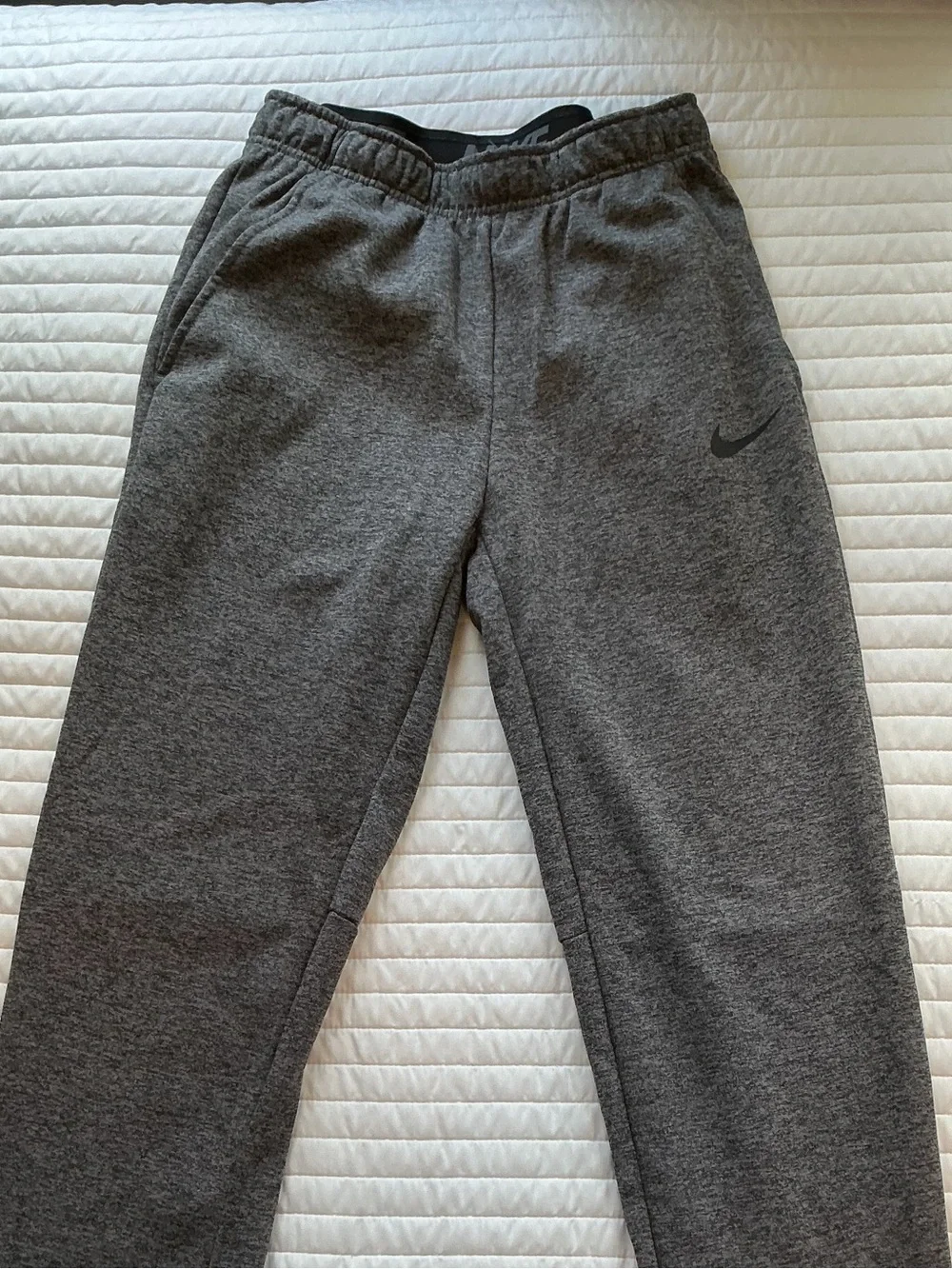 Nike Men’s Charcoal Gray Sweatpants - Elastic Waist